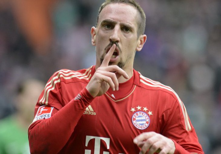 Guardiola potvrdio: Bayern ostao bez Riberyja na duži period