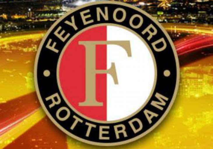 NEVJEROVATNE SCENE IZ HOLANDIJE: Reflektori su se pogasili, a onda su NAVIJAČI Feyenoorda učinili nešto što je obišlo CIJELI SVIJET