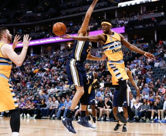 U SJENCI POVREDE NURKIĆA Oboren rekord NBA u zakucavanjima