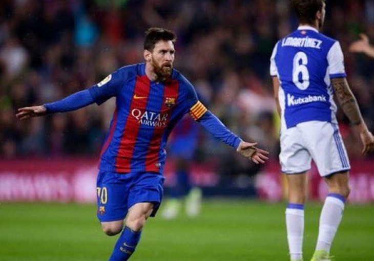 Barcelona drži korak za Realom 