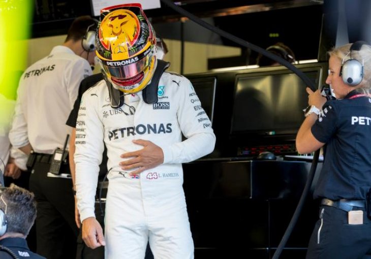 Hamilton: Želim stići Fangija, ali Schumachera zaista teško