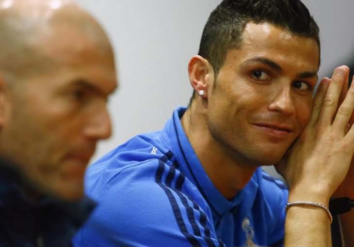 MADRID I EVROPA NA NOGAMA Zizou upravo otkrio šta će biti s Ronaldom, šta će reći navijači?!