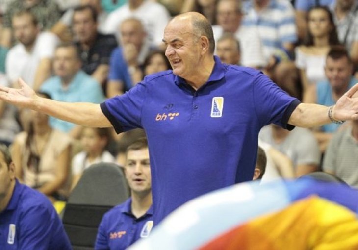 Vujošević na originalan način pozvao navijače da bodre košarkaše u veoma bitnom meču