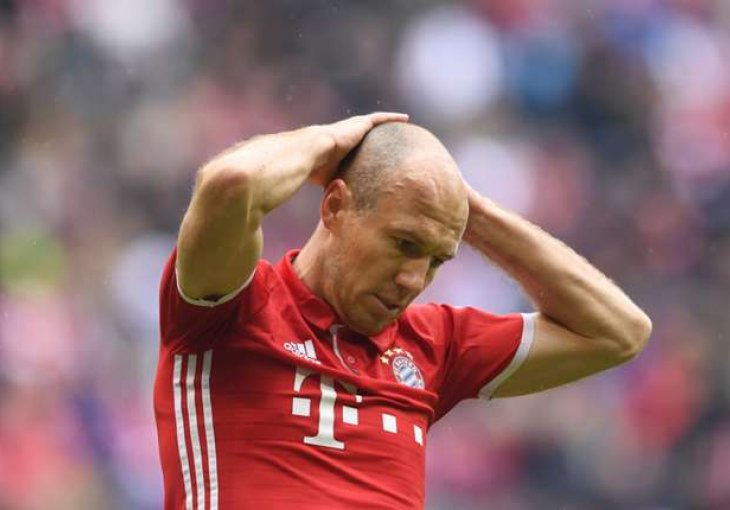 Robben grmio nakon 3:0: Moramo se zapitati, trebali smo ih otpuhati iz Arene