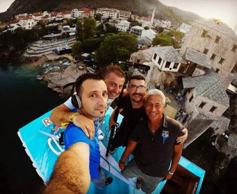 Gary Hunt i Cesilie Carlton pobjednici Red Bull Cliff Divinga u Mostaru
