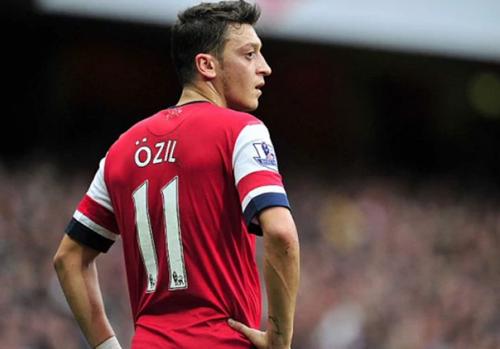 Mesut Ozil postavio ultimatum: Ako želite da me dovedete, uradite to ili idem u Manchester