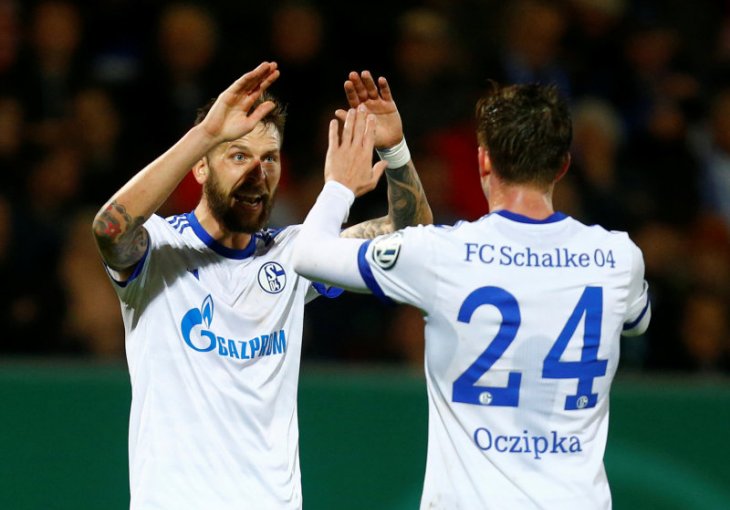 Werder razmontirao Hannover i upisao prvu pobjedu sezone, Schalke skočio na drugo mjesto