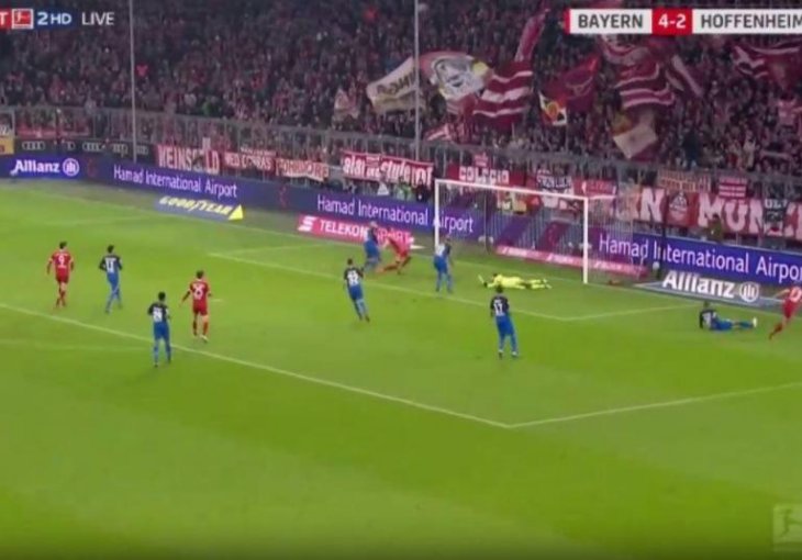 Novi napadač Bayerna zabio debitantski gol svojim spolnim organom?!