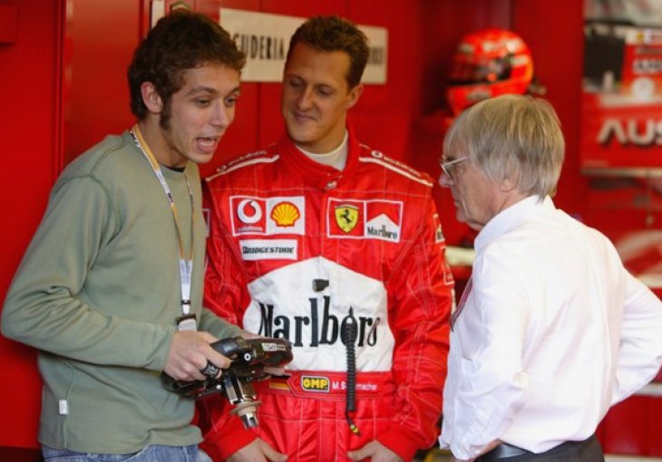 Legendarni Rossi sjeo je za volan Ferrarija, a Schumi nije mogao vjerovati koliko je brz
