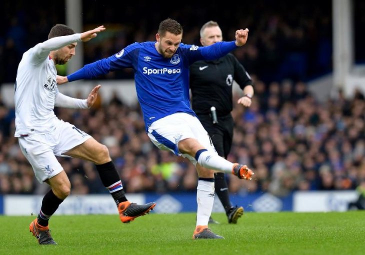Everton siguran protiv Palacea, sjajni Swansea pobjegao iz opasne zone