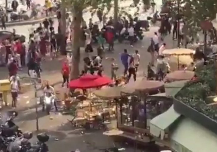 APOKALIPTIČNE SCENE: Kad se slavlje otme kontroli - neredi i pljačke na ulicama Pariza, bilo je i tragičnih završetaka