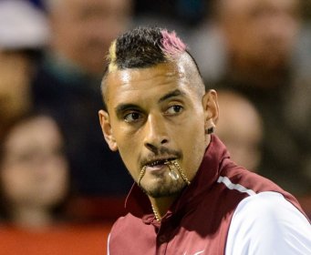 PA KAKAV JE LIK OVAJ KYRGIOS: Zaboravio donijeti patike na meč pa bos šetao po terenu