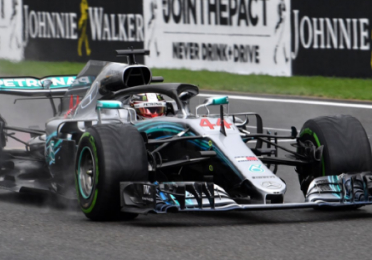 Hamilton: Nestvaran je osjećaj osvojiti petu titulu F1, zahvalan sam Bogu!