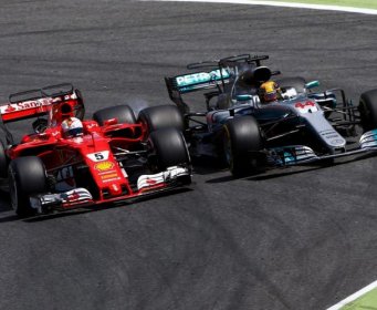 Vettel krivi Hamiltona za sudar, bivši prvaci smatraju da je 'pukao' pod pritiskom