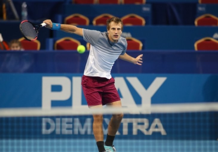 Bašić zaustavljen u četvrtfinalu ATP turnira u Moskvi