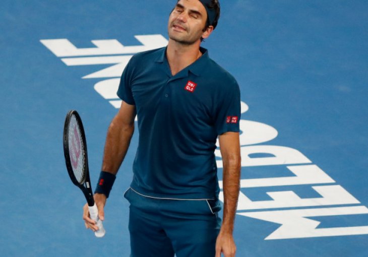JE LI ZAISTA POVLAŠTEN? Incident na meču Tsitsipas - Federer: Skandalozni taj-brejk pripao Švicarcu