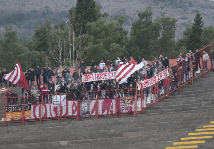 Navijači i igrači FK Sarajevo uputili poruku podrške golmanu Elvisu Džafiću
