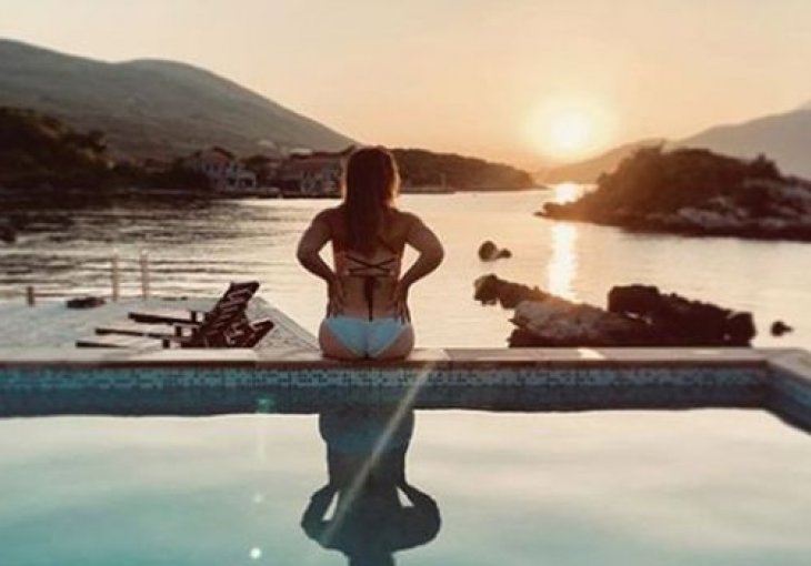Svi tuguju što je nema na Wimbledonu: Crnogorska teniserka pokazala savršeno tijelo u kupaćem i zaludjela Instagram (FOTO)