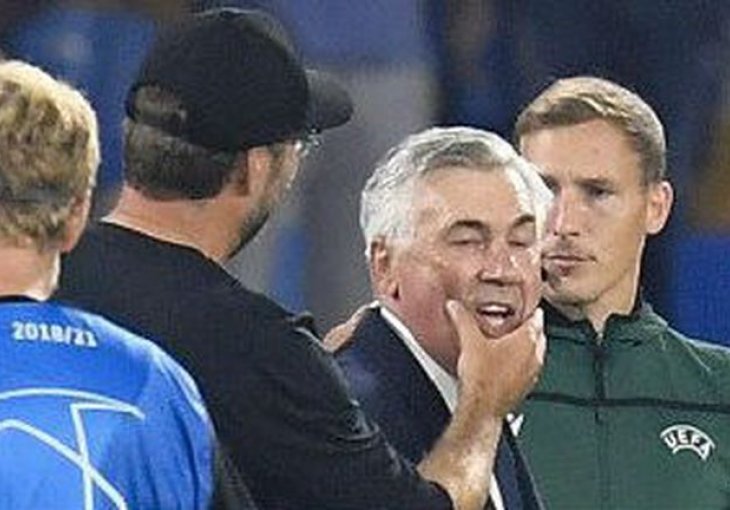 Carlo Ancelotti nakon utakmice otkrio šta se događalo nakon rukovanja s Kloppom i šta mu je zaista poručio (FOTO)