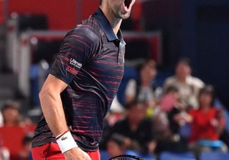 ĐOKOVIĆ POSTAO HIT: Evo kako najbolji teniser svijeta PROVODI DANE U IZOLACIJI (FOTO)