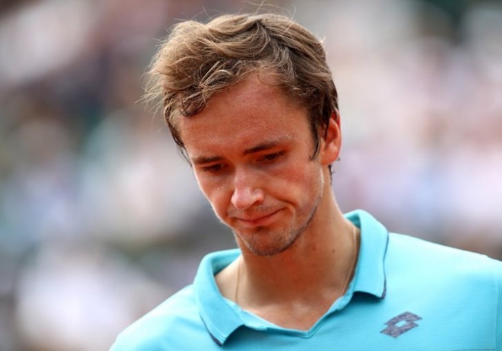 Ruski teniser Medvedev pozitivan na koronavirus