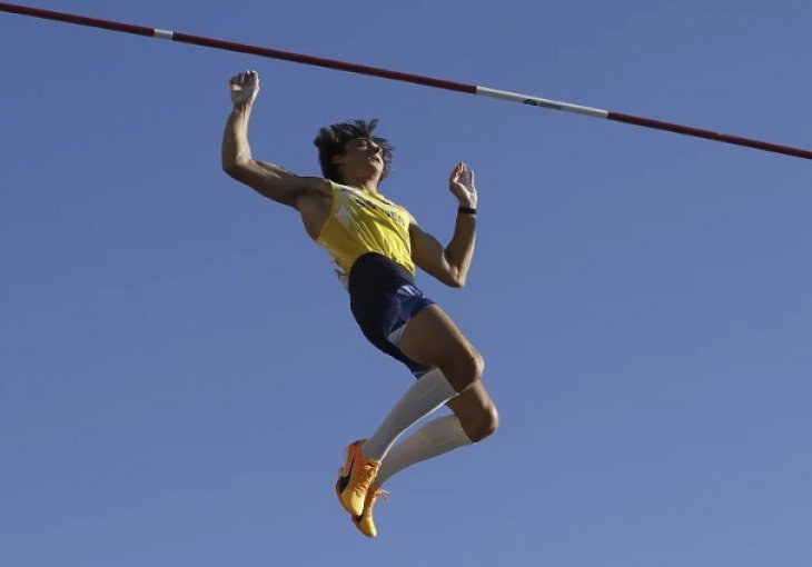 Čudesni Duplantis ponovo srušio svjetski rekord u skoku s motkom