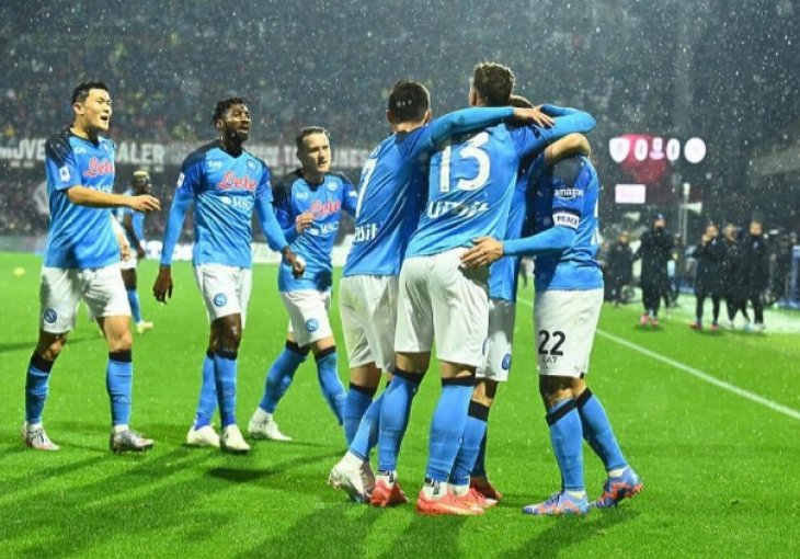 Nezaustavljivi Napoli ima 12 bodova više na vrhu Serije A