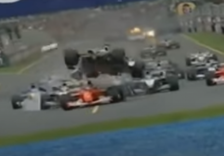 Sjećate se ovoga? Bio je to jedan od najžešćih sudara u Formuli 1, potpuni haos već u prvom krugu (VIDEO)