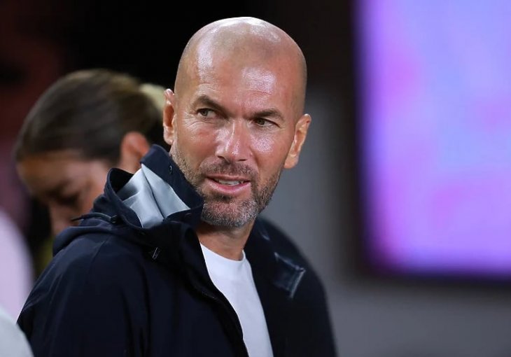 POJAVIO SE NA STAZI: Zidane ukrao show na utrci Formule 1 i pred milionima gledatelja 