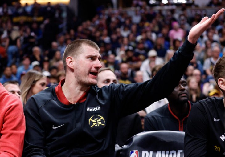 (VIDEO) Jokić srušio NBA zvijezdu od 112 kilograma kao čunj: Pogledajte kako je to uradio