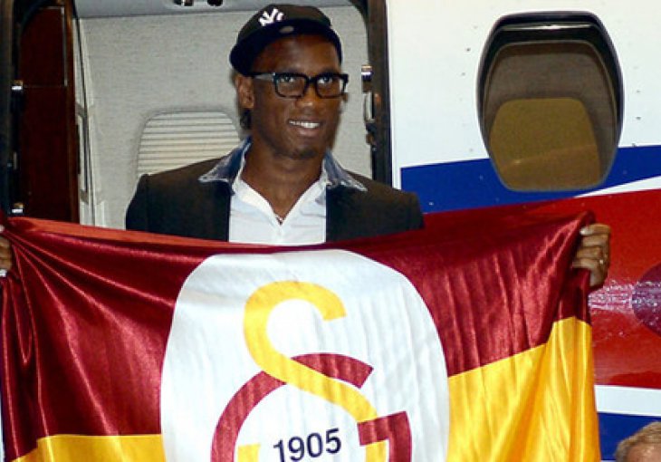  Didier Drogba sljedećih sezonu i pol u Galatasarayu