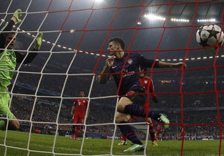 Bayern teško preko Arsenala, Malaga izbacila Porto