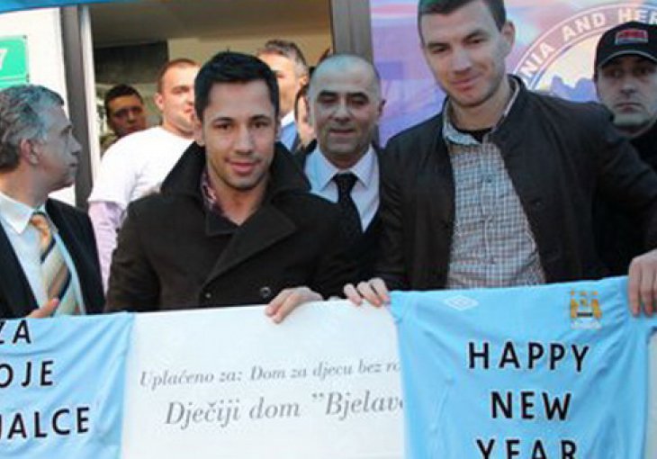 Adnan Ćatić kupio majice od Edina Džeke