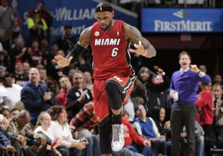 Miami leti na krilima fantastičnog LeBronea Jamesa