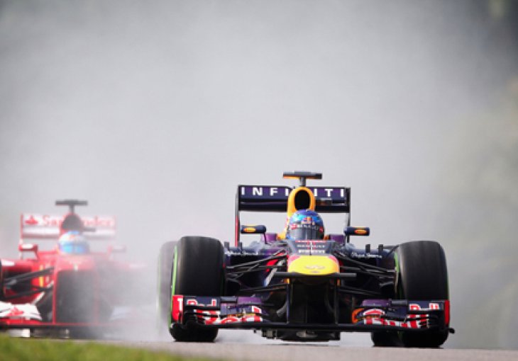 Dominacija Red Bulla na utrci u Maleziji