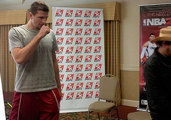 Mirza Teletović pozirao za NBA 2K video igricu