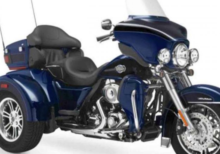 Papi Franji na poklon Harley Davidson