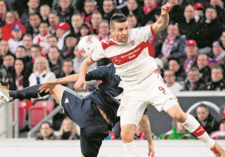 Ibišević vs Lewandowski