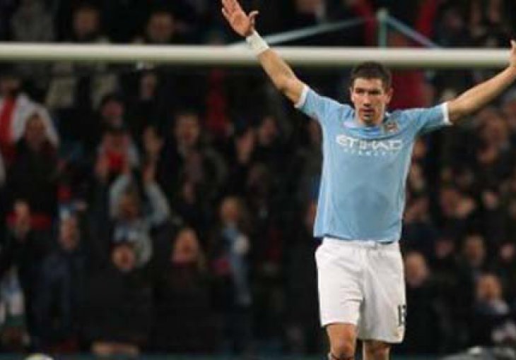 Kolarov: United je zaslužio titulu ove godine