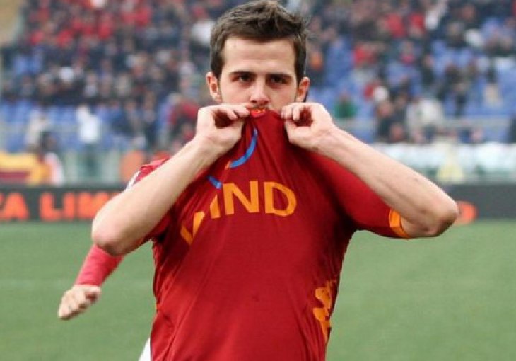 Pjanić nikad nije pobijedio Lulića, vrijeme je da vrati osmjehe na lica navijača