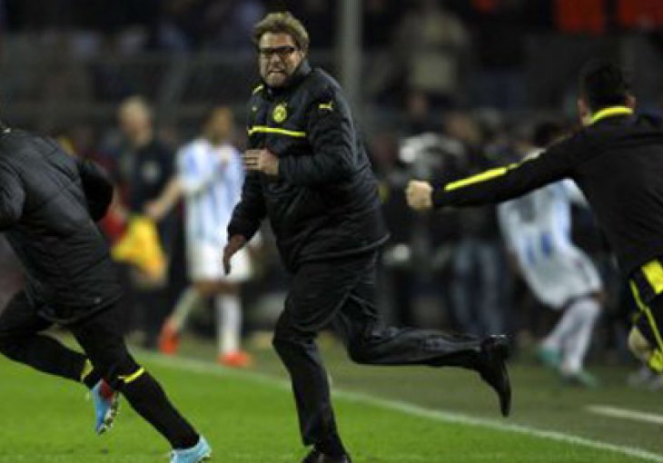 Mislim da mi treba doktor, ovo je fudbal, ovo je ludo