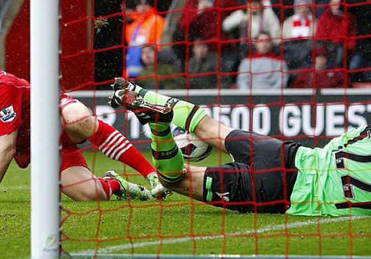 Arsenal uništio Norwich za pet minuta