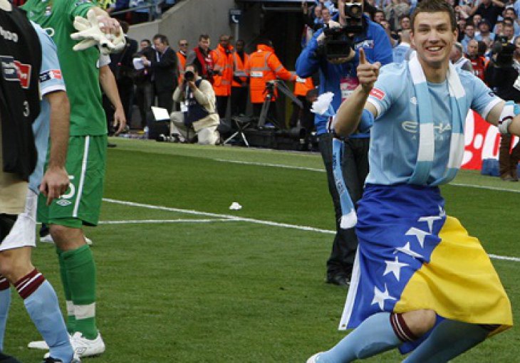 Može li Džeko do trećeg trofeja u nizu?