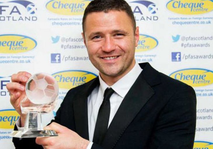 Titulu najboljeg nogometaša lige proslavio tučom u baru