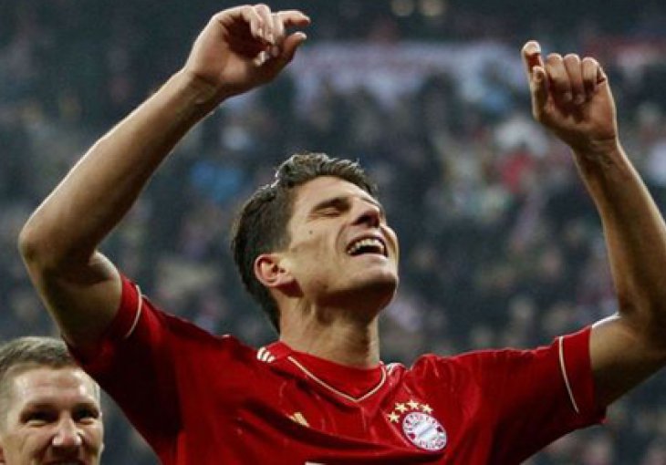 Mediji u Italiji grme: Gomez je novi igrač Napolija!