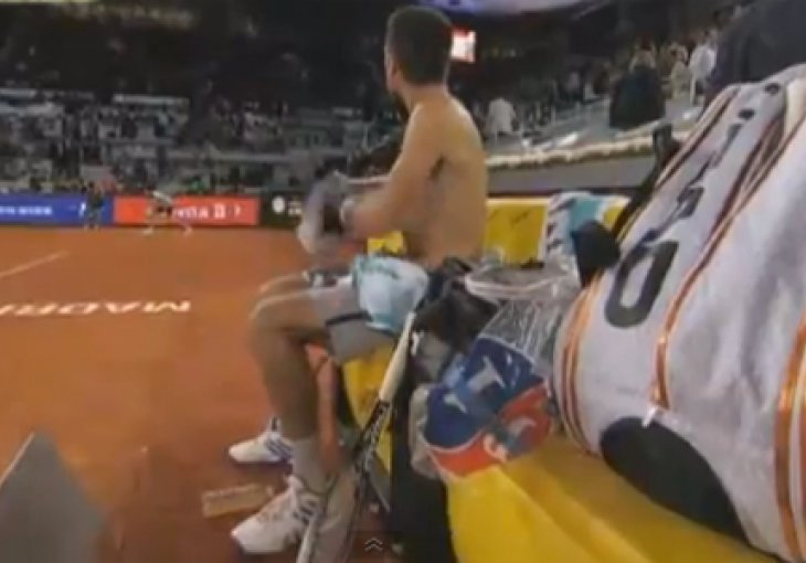 Đoković publici u Madridu: 