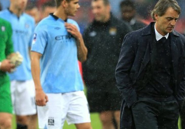 Manciniju svi krivi sem njega: Ispašću glup ako Pellegrini dođe