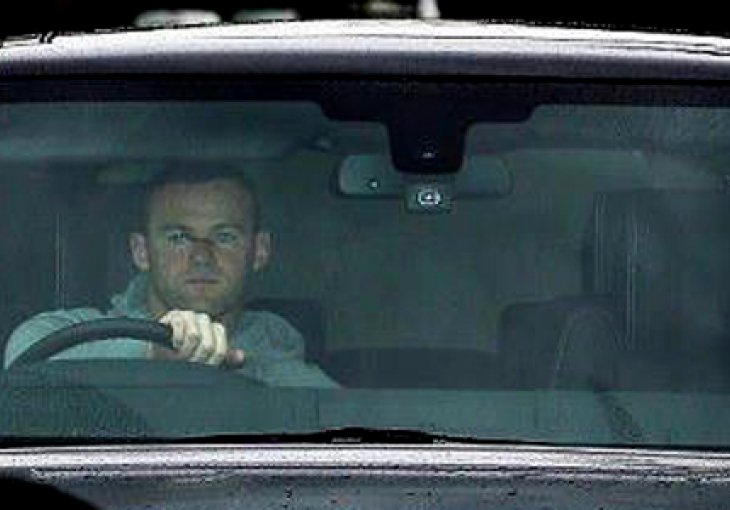 Rooney zatražio ljekarsku pomoć nakon tuče s Jonesom