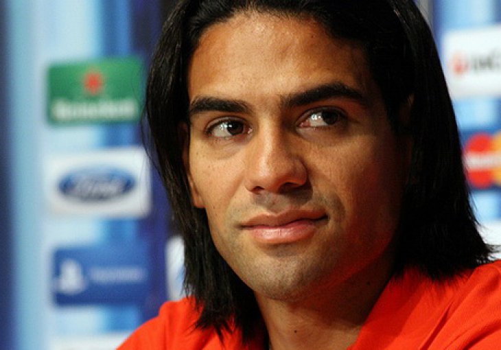 Evo zašto će Falcao završiti u Monacu!