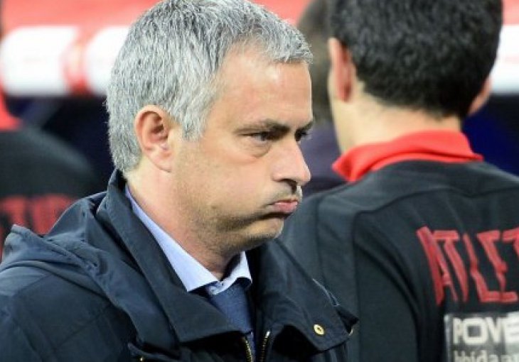 Mourinho sačekao sudiju u svlačionici nakon utakmice